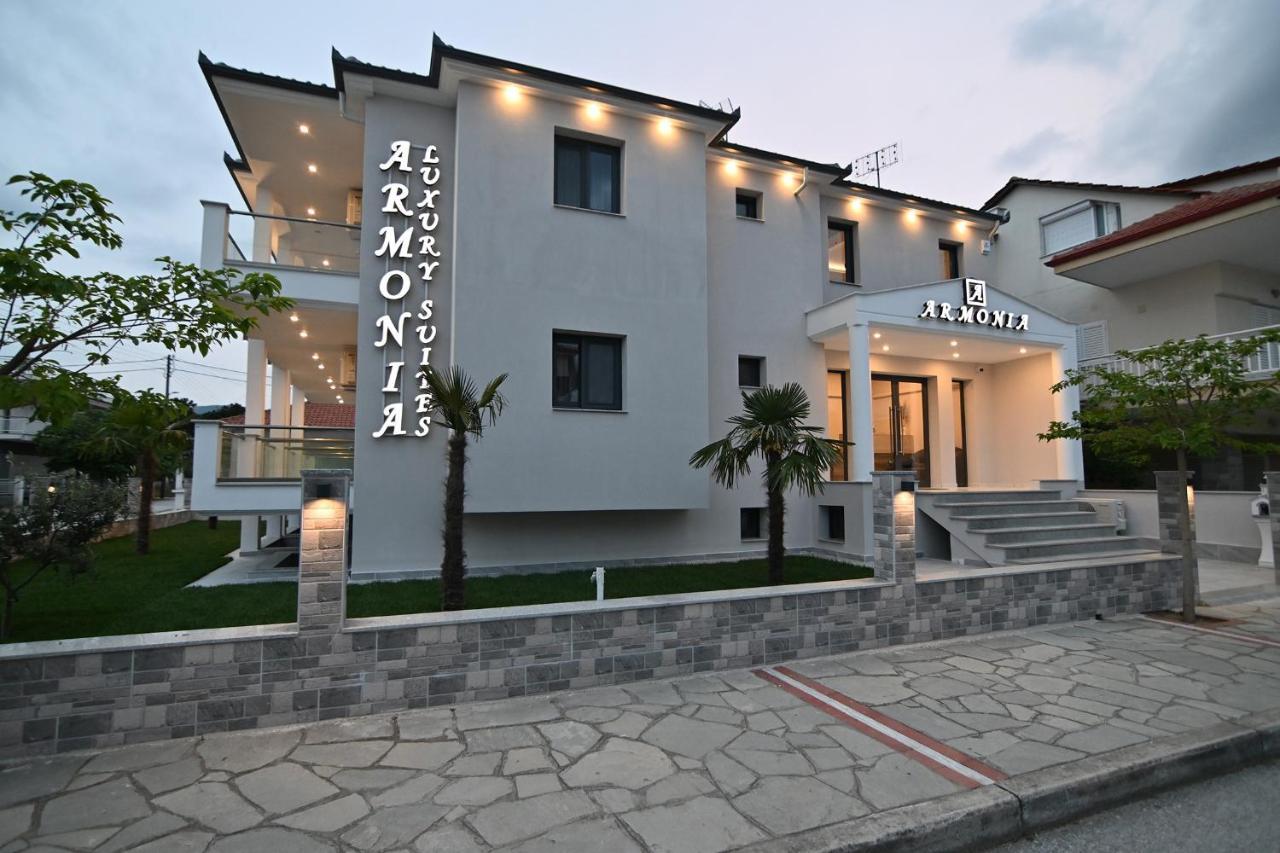 Armonia Luxury Suites Vrasná Esterno foto