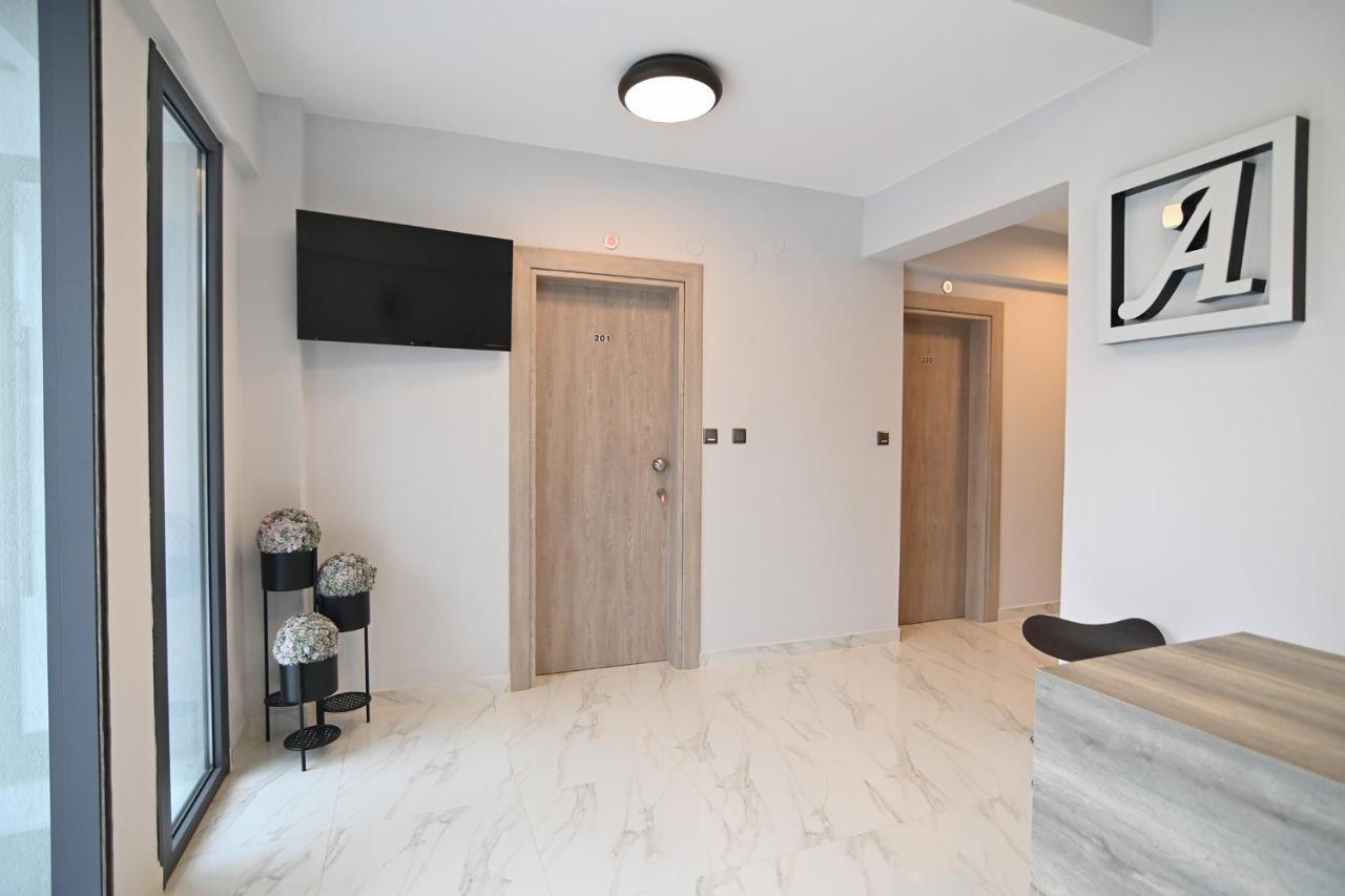 Armonia Luxury Suites Vrasná Esterno foto