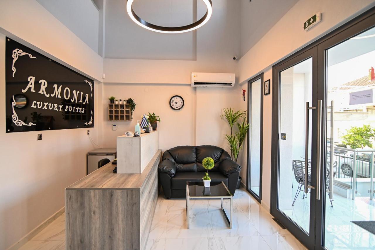Armonia Luxury Suites Vrasná Esterno foto