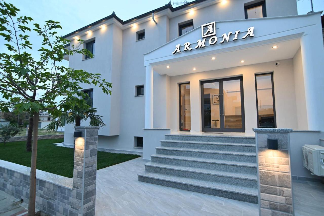 Armonia Luxury Suites Vrasná Esterno foto