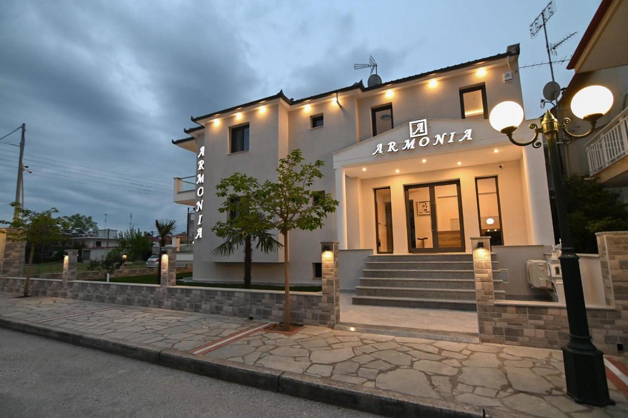 Armonia Luxury Suites Vrasná Esterno foto